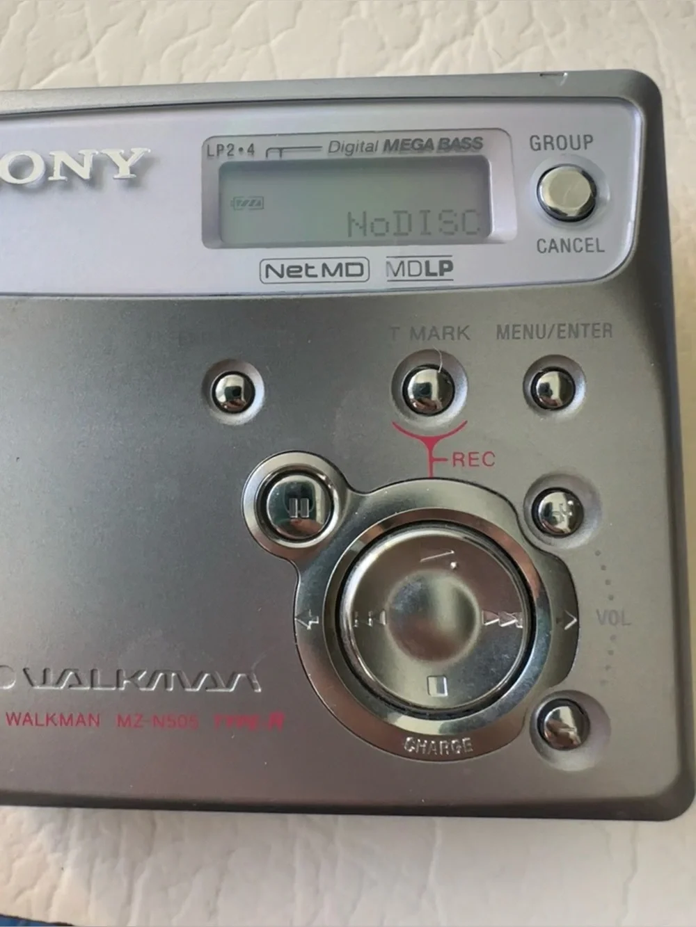 Sony MZ-N505 Net MD Walkman Type-R MiniDisc Player Recorder - Silver - Picture 4 of 4